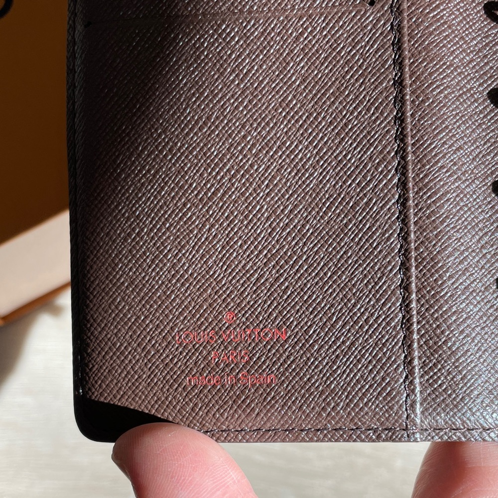 Louis Vuitton Damier Ebene Agenda Planner - Picture 10 of 14